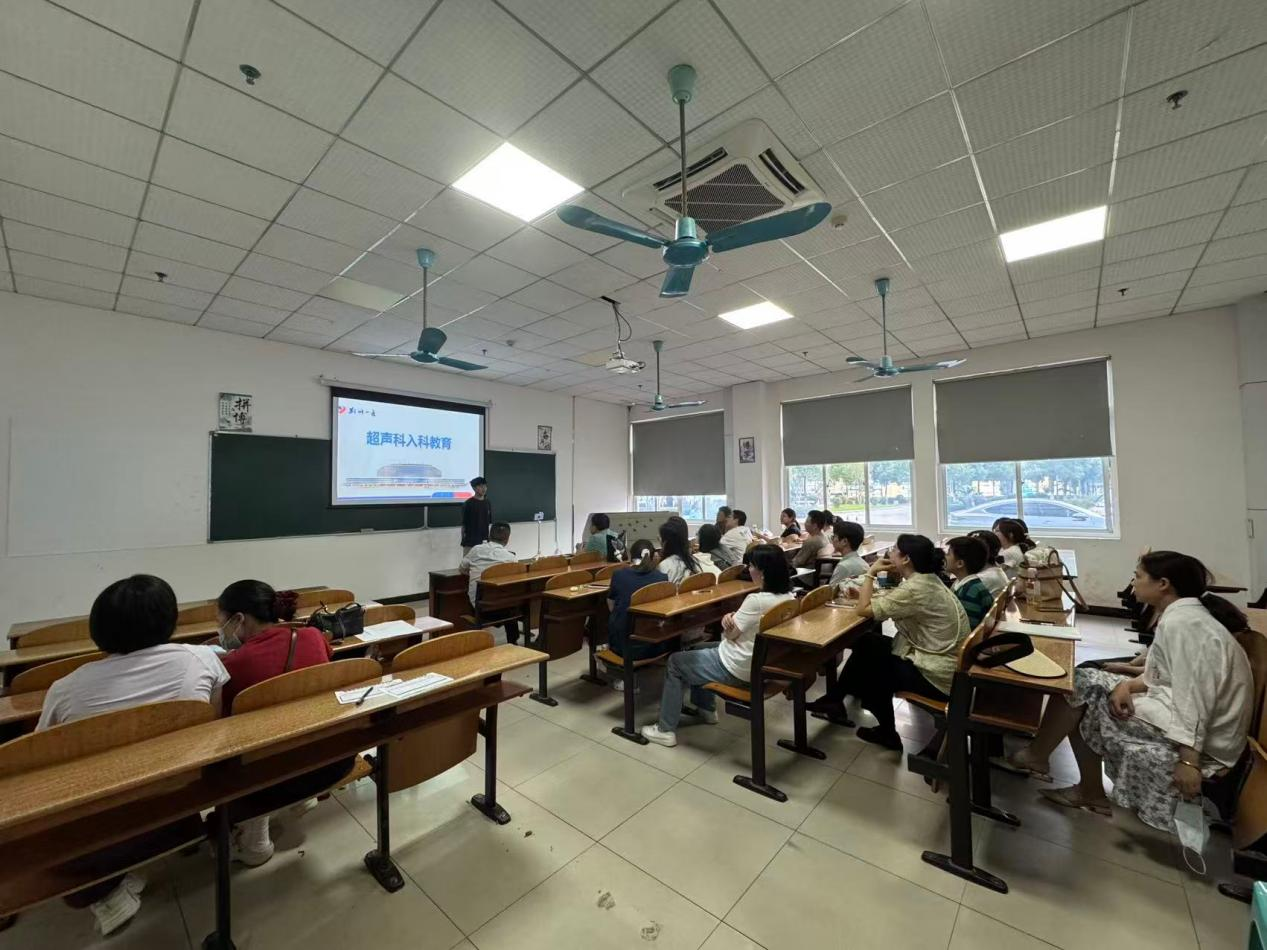 荆州市第一人民医院超声科圆满完成2026年度住培学员入科培训(图1)